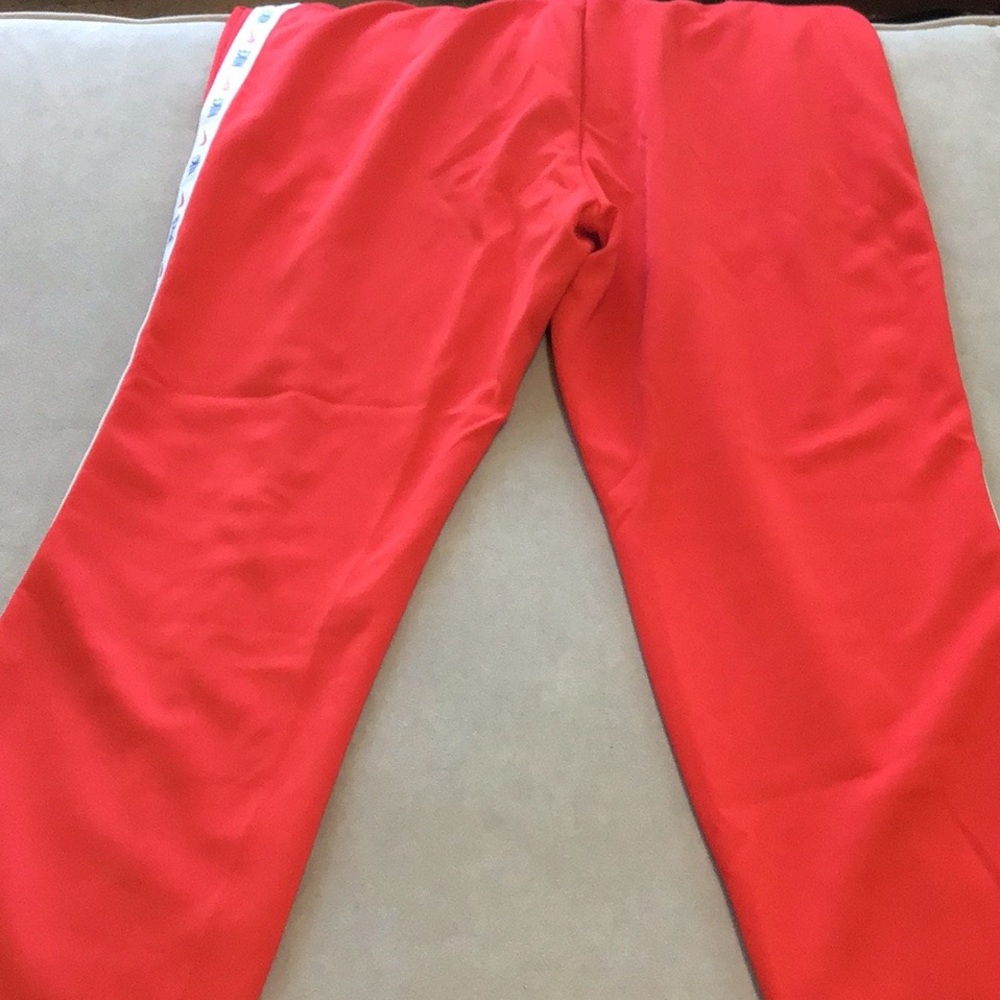 SOLD!! 😁 Nike ultra femme tropical theme track pants! Size Large - Picture 9 of 14